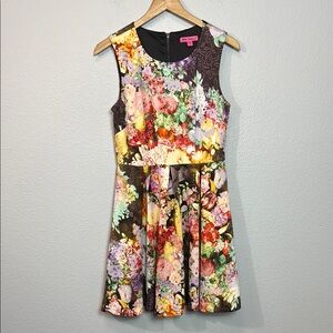 Betsey Johnson‎ Floral Sleeveless Dress